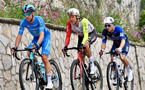 Giro D'Italia .